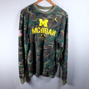 Michigan Wolverines Nike Camo USA Fits Like Size Small Long Sleeve Shirt Men's